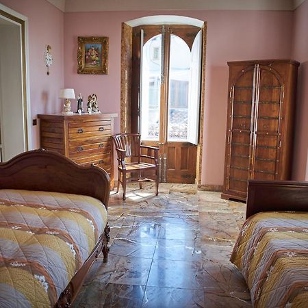 Bed and Breakfast La Casa Del Tempo Cerami Exterior foto